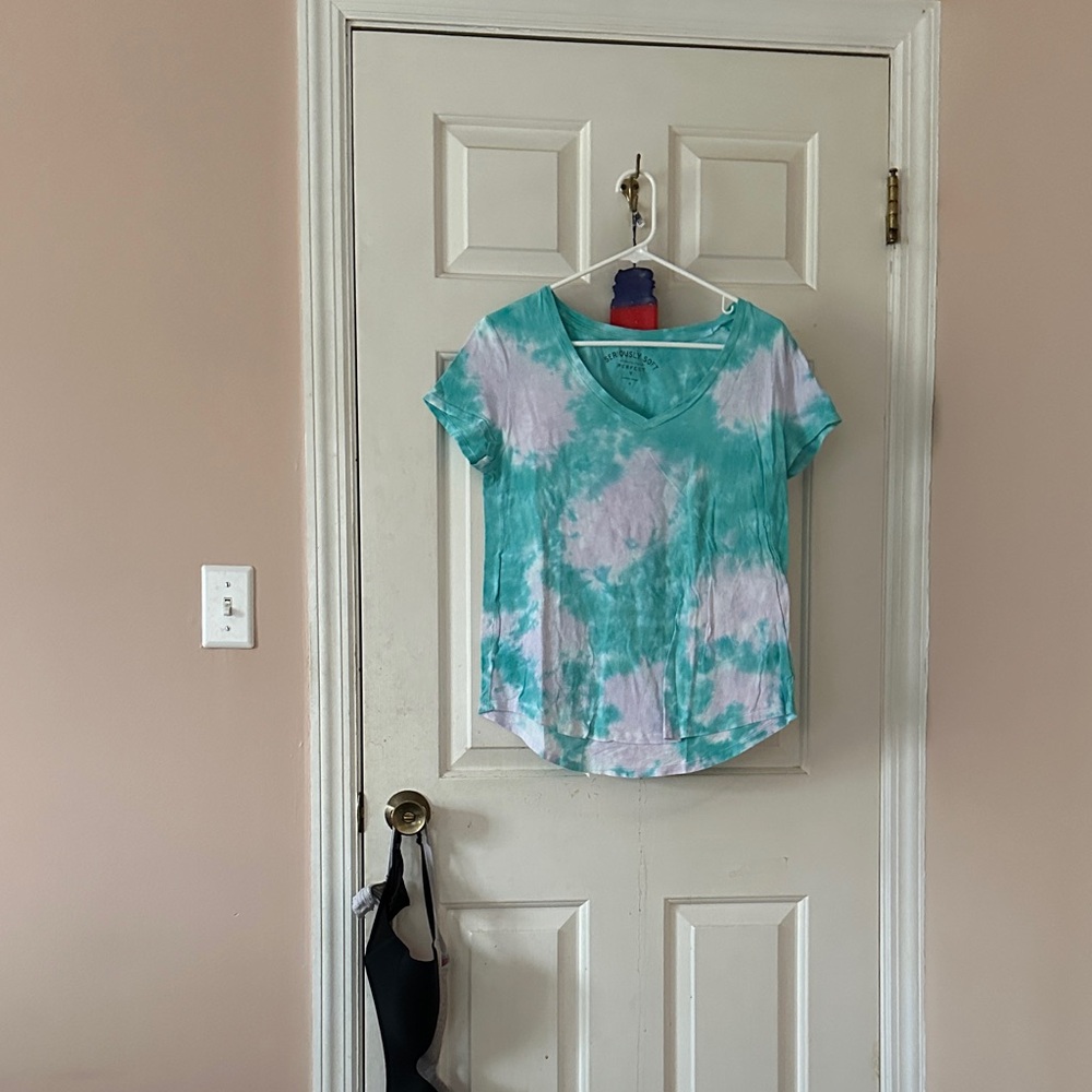 Aeropostale Teal and White Tie-Dye V-Neck Tee